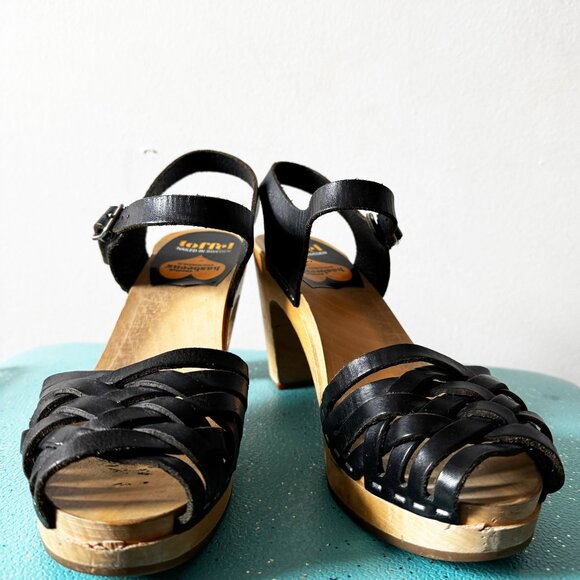 Toffel Swedish Hasbeens Black strappy leather clogs - Picture 9 of 13